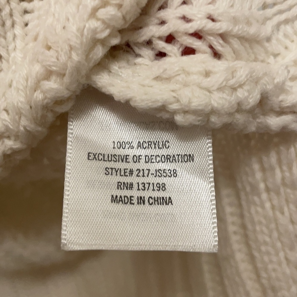 Cozy Alya Sweater with Velvet Detail - Picture 3 of 5